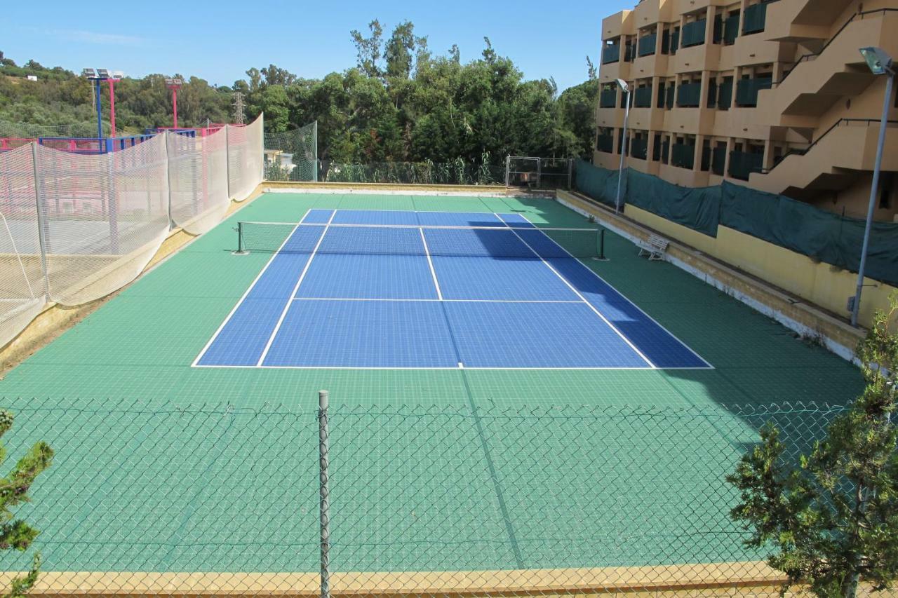 Apartamento En Los Patios De Santa Maria Golf Marbella Exteriör bild