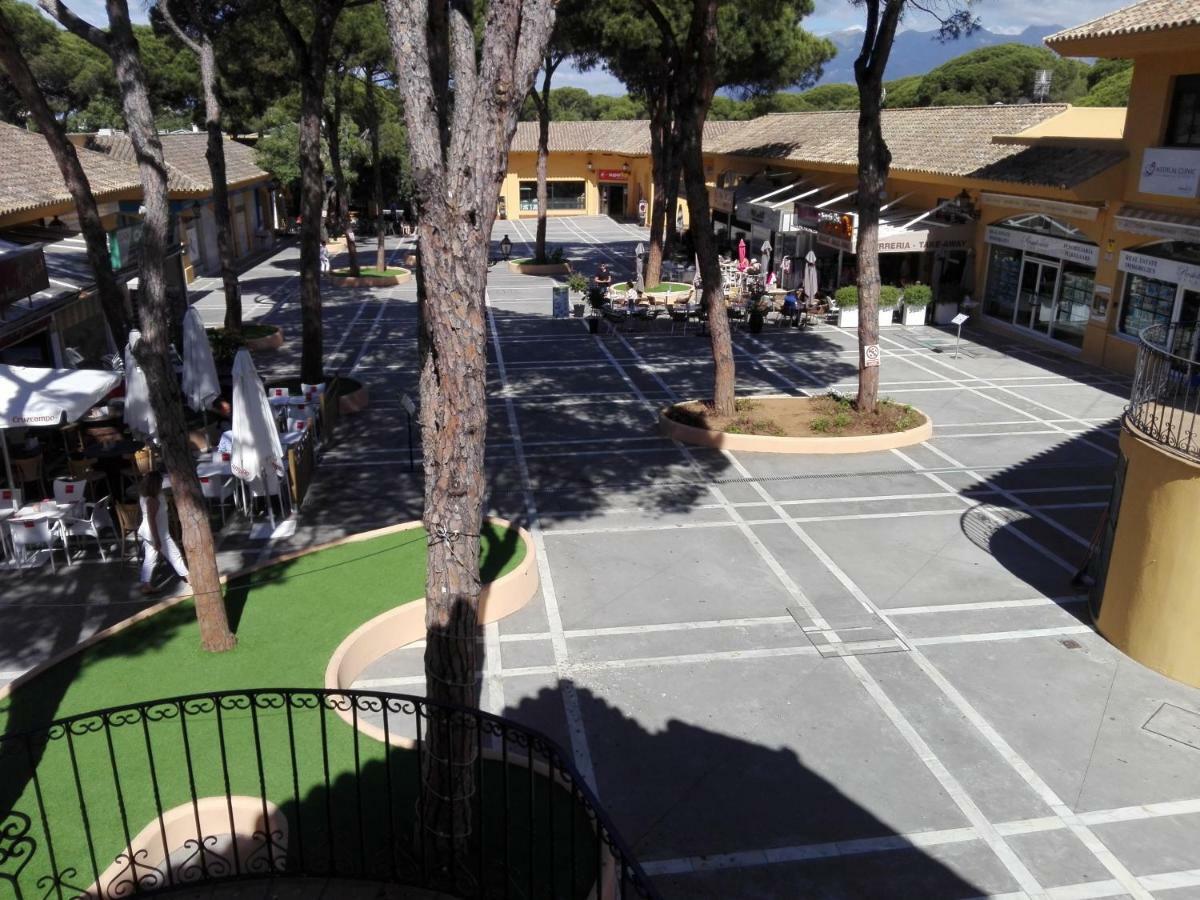 Apartamento En Los Patios De Santa Maria Golf Marbella Exteriör bild
