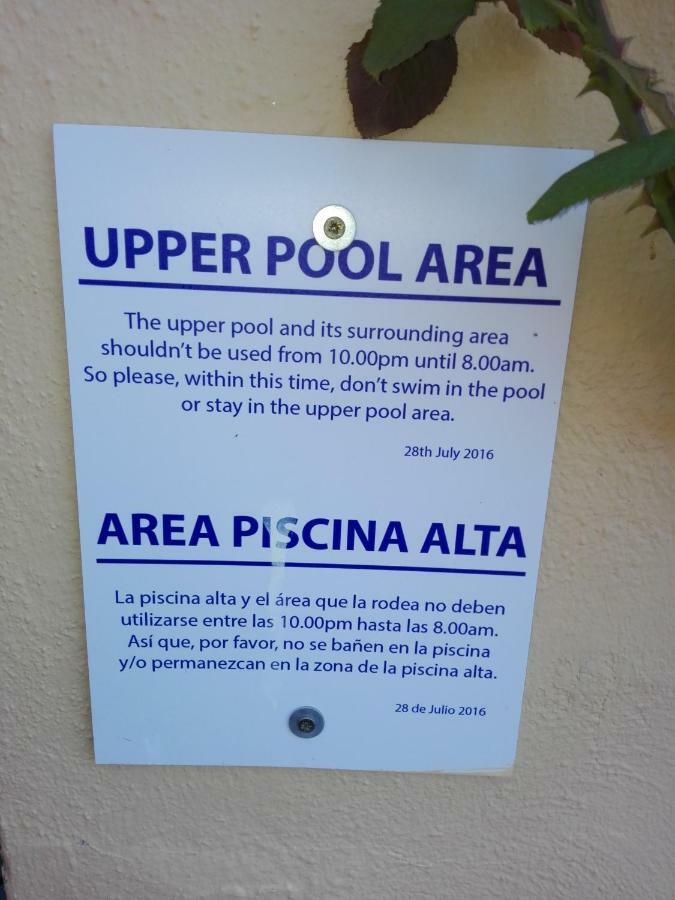 Apartamento En Los Patios De Santa Maria Golf Marbella Exteriör bild